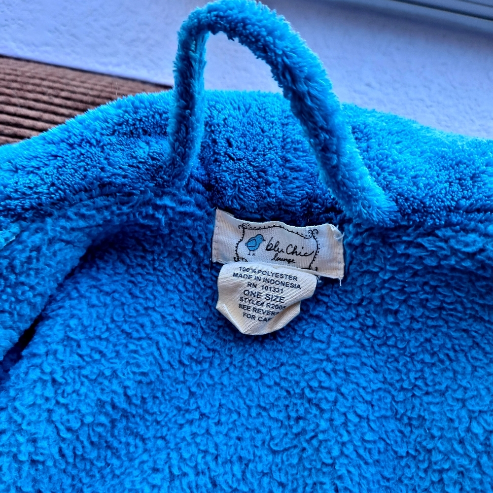 Plush Robe - Picture 3 of 3